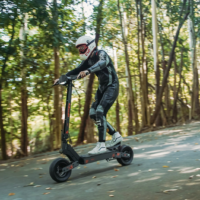 Elektrinis paspirtukas KuKirin G4 70km/h  2025 naujausias modelis
